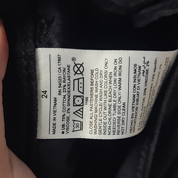 Old Navy Black Velvet Higher High Rise Flare Jeans - Picture 7 of 8